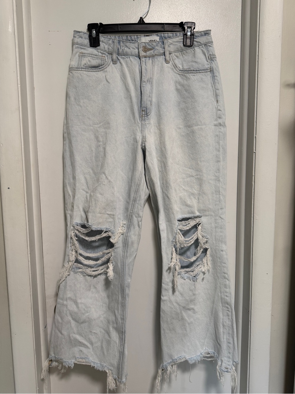 Vervet distressed jeans size 28